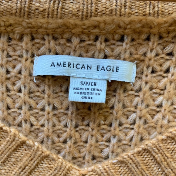 American Eagle Striped V-Neck Sweater - Picture 4 of 4